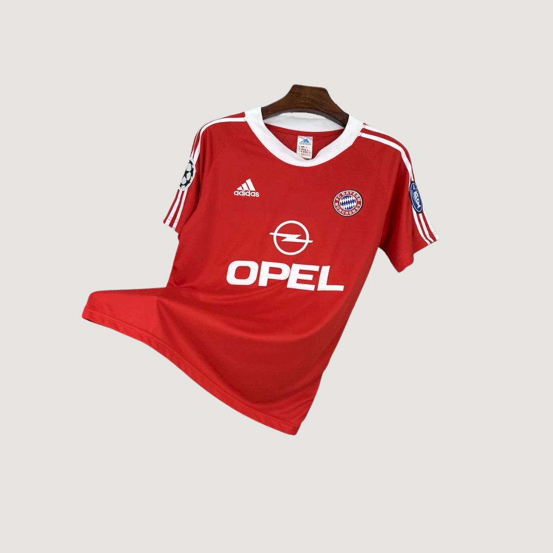 Bayern Munich – Jersey Retro 2001/02 – Red