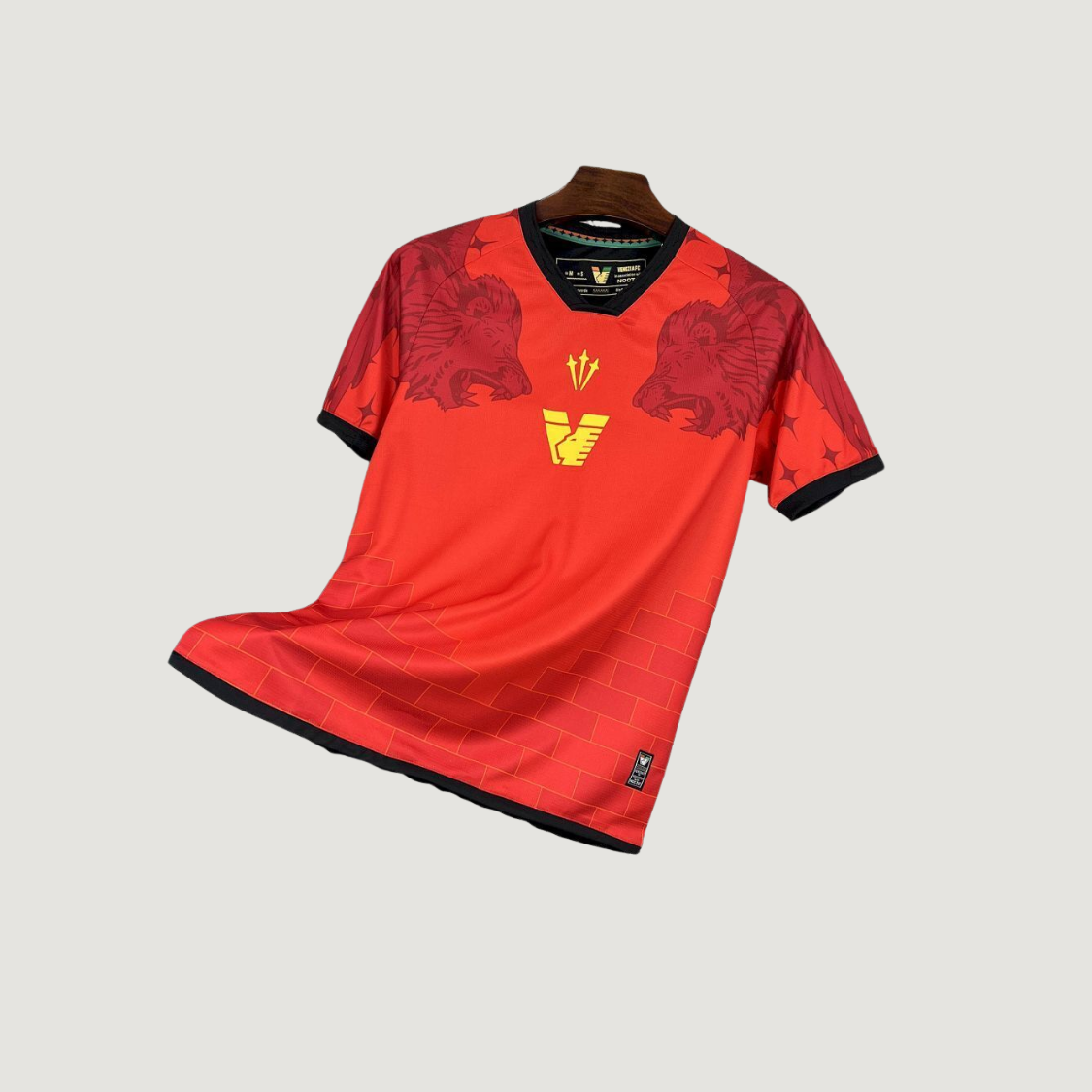 Venezia FC – Maillot Spécial 2025-26 – Rouge, Noir - Covred