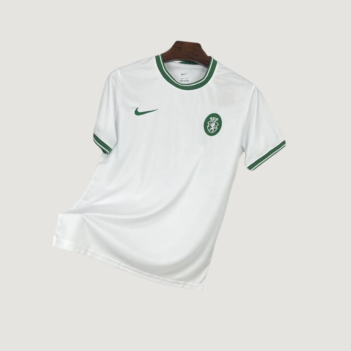 Sporting Lisbonne – Maillot Édition Spéciale 2025/26 – Blanc, Vert