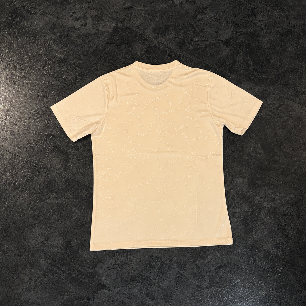 Paris Saint-Germain Trikot Konzept 2025/26 – Beige
