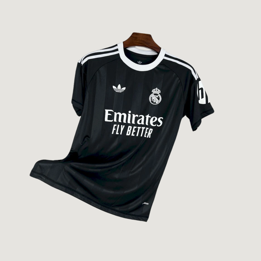 Real Madrid – Maillot Goalkeeper 2025/26 – Noir, Blanc - Covred